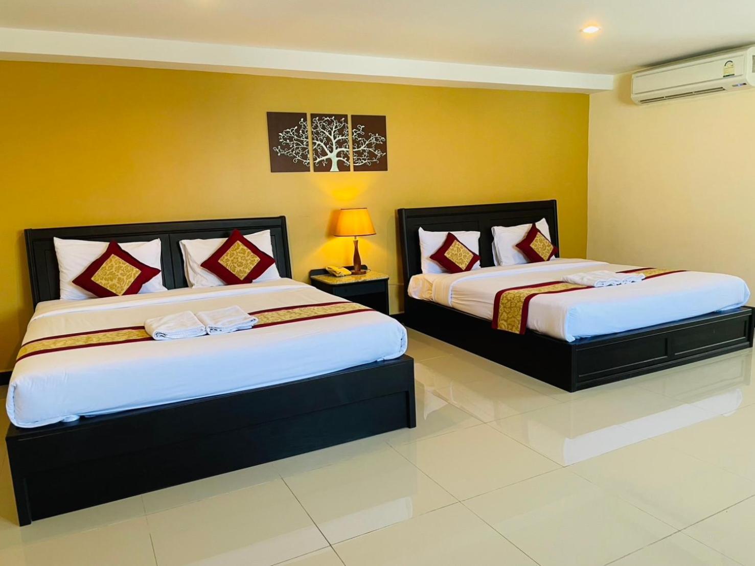 Hotel The Grand Day Night à Pattaya Extérieur photo